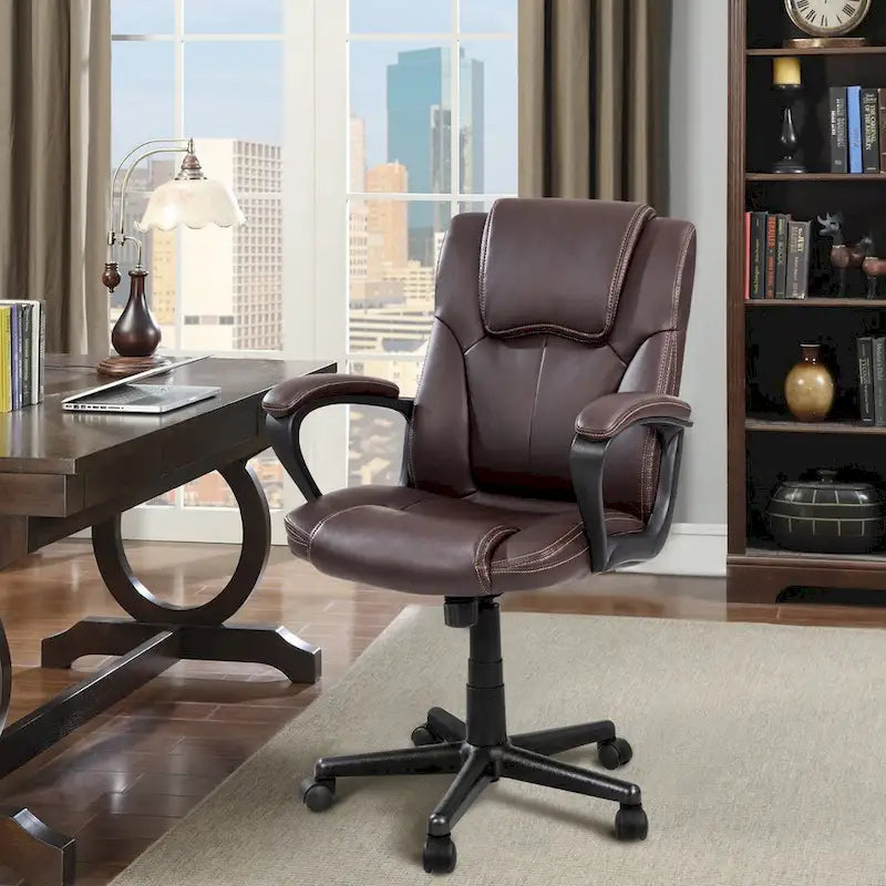 Chaise de bureau exécutive marron, chaise ergonomique épaissie en cuir PU de haute qualité, chaise de bureau et commerciale à dossier moyen.