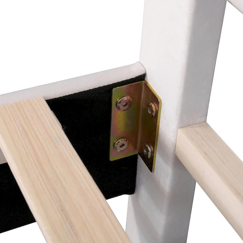 Lit plateforme tapissé de velours avec tête de lit à motif floral