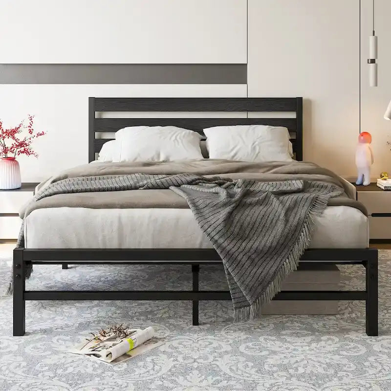 Cadre de lit plateforme Queen Size avec tête de lit en bois rustique vintage, sommier à lattes métalliques solides pour matelas